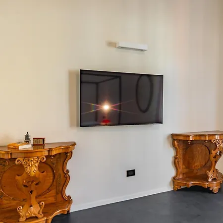 Residenza De Pergola شقة